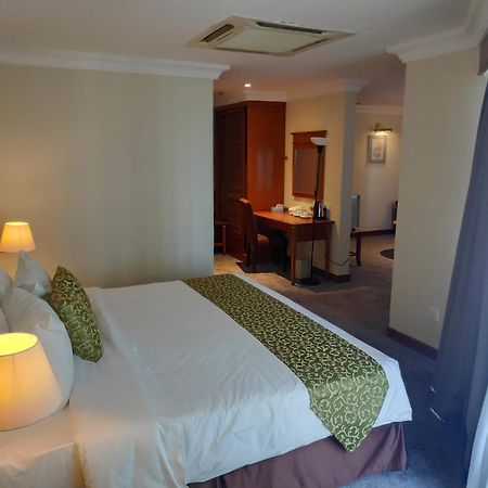 Ehsan Seaview Hotel Port Dickson Kültér fotó