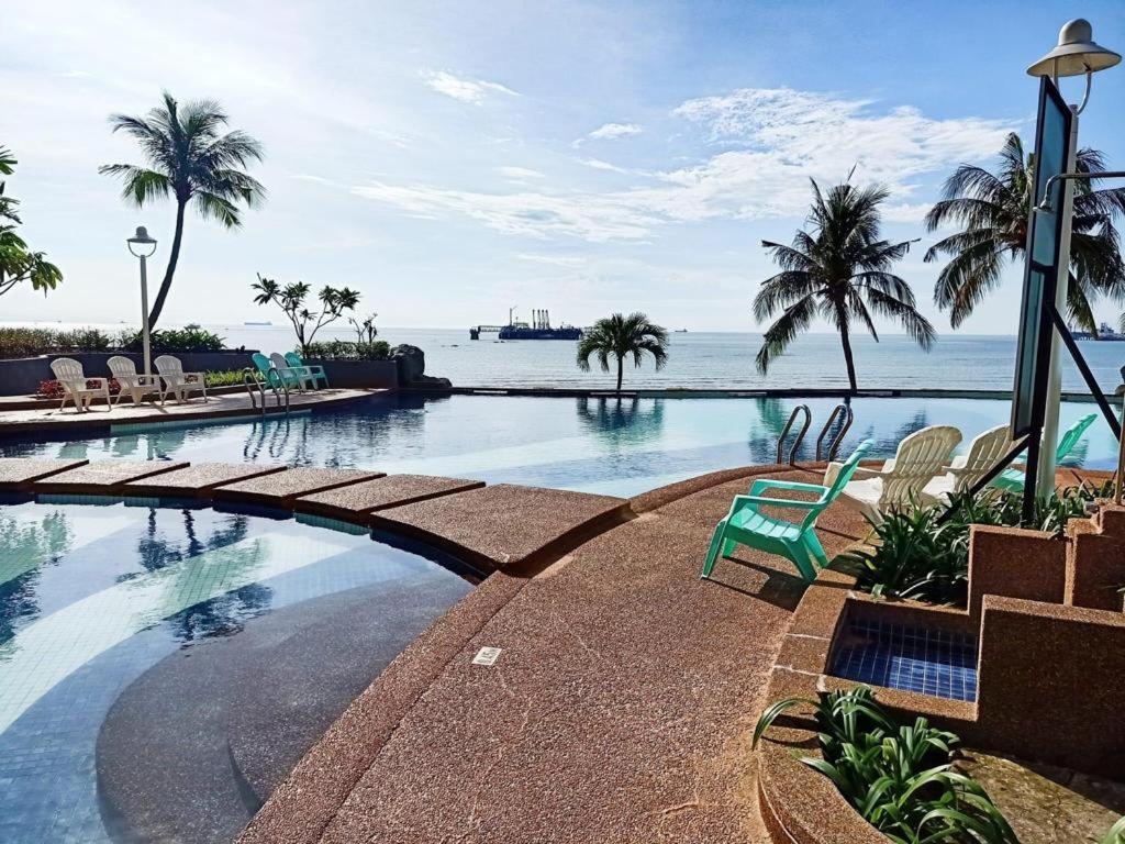 Ehsan Seaview Hotel Port Dickson Kültér fotó