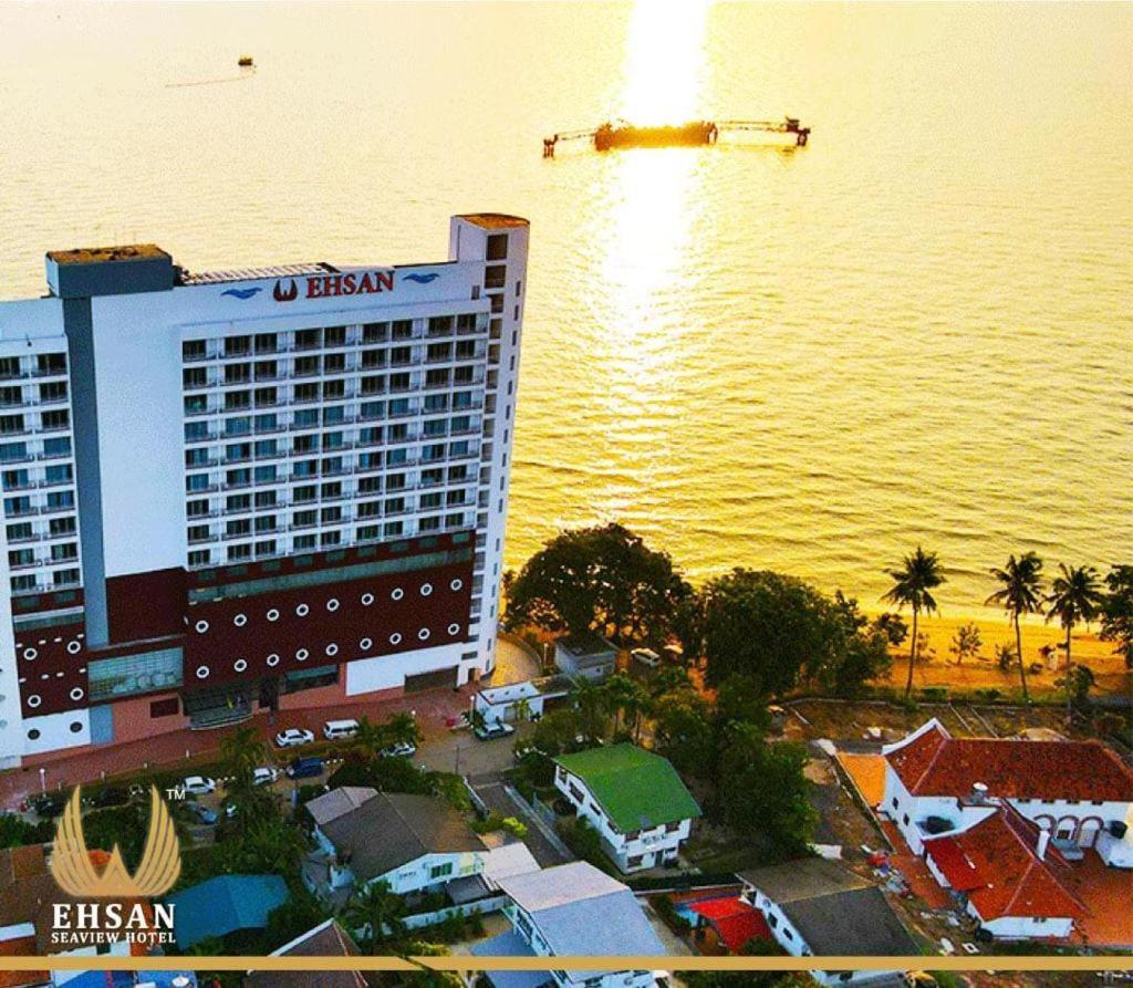 Ehsan Seaview Hotel Port Dickson Kültér fotó