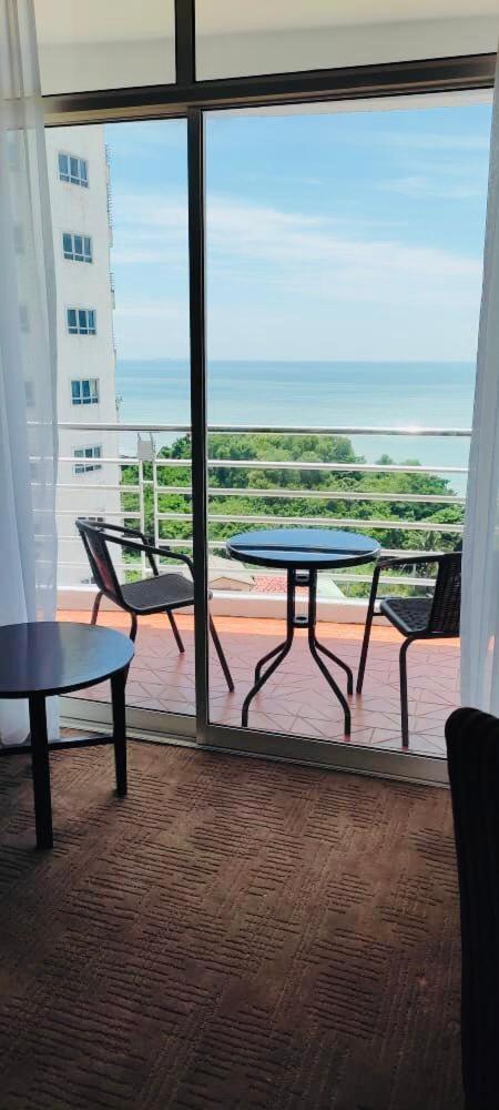Ehsan Seaview Hotel Port Dickson Kültér fotó