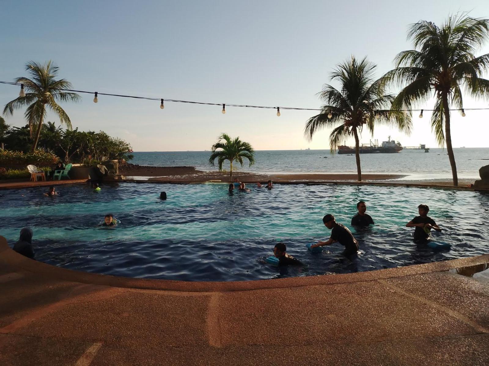 Ehsan Seaview Hotel Port Dickson Kültér fotó